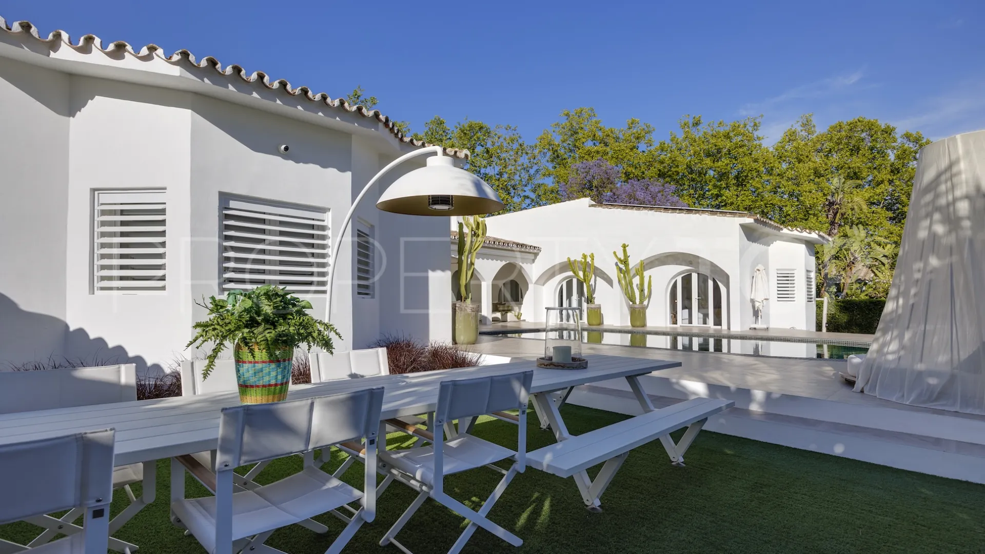 Villa en venta en Guadalmina Alta de 5 dormitorios