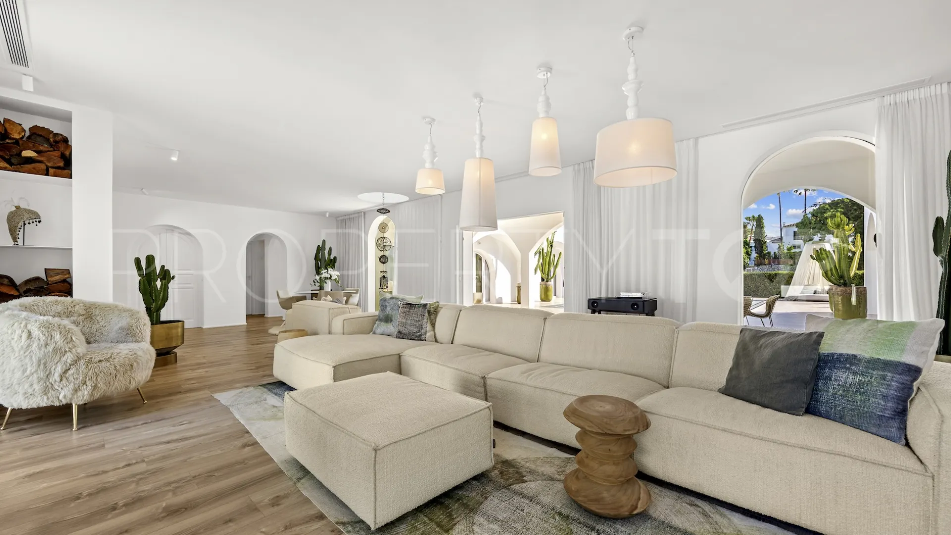 Villa en venta en Guadalmina Alta de 5 dormitorios