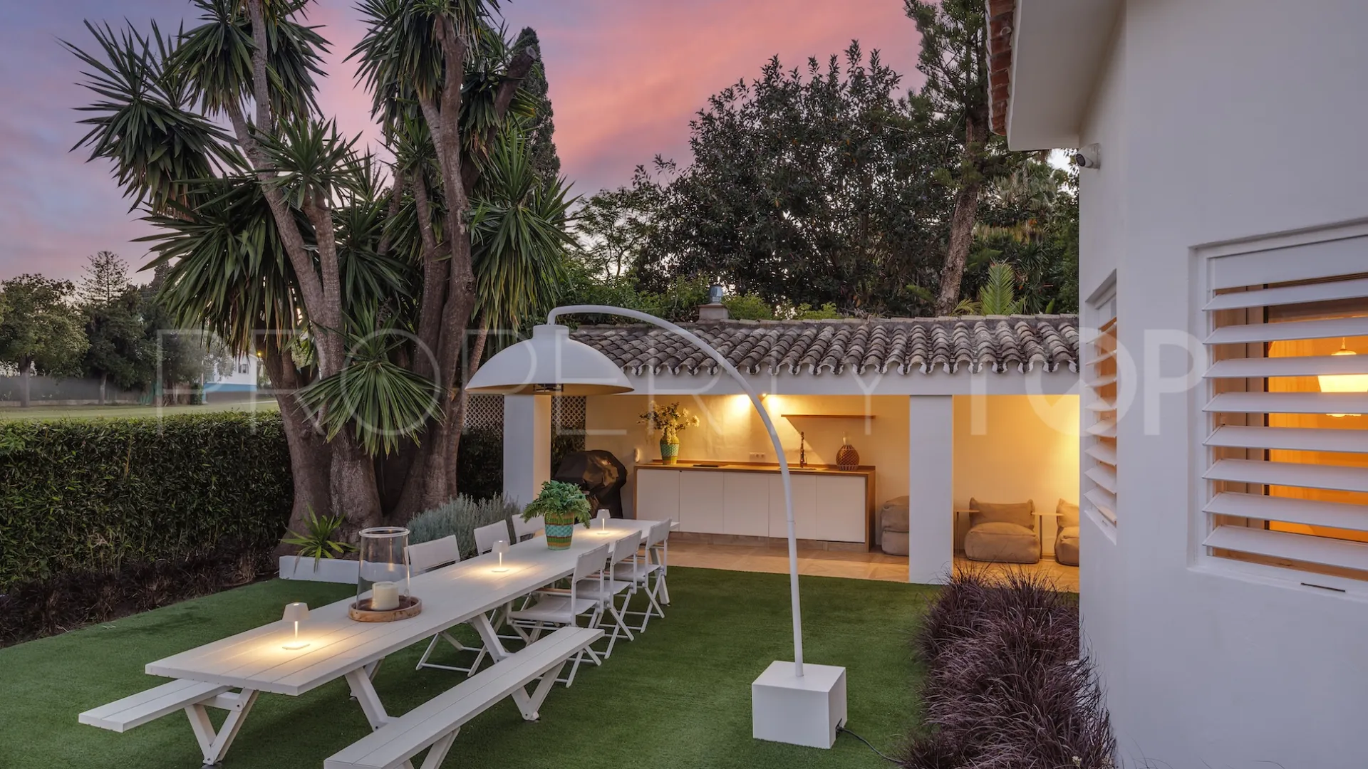Villa en venta en Guadalmina Alta de 5 dormitorios
