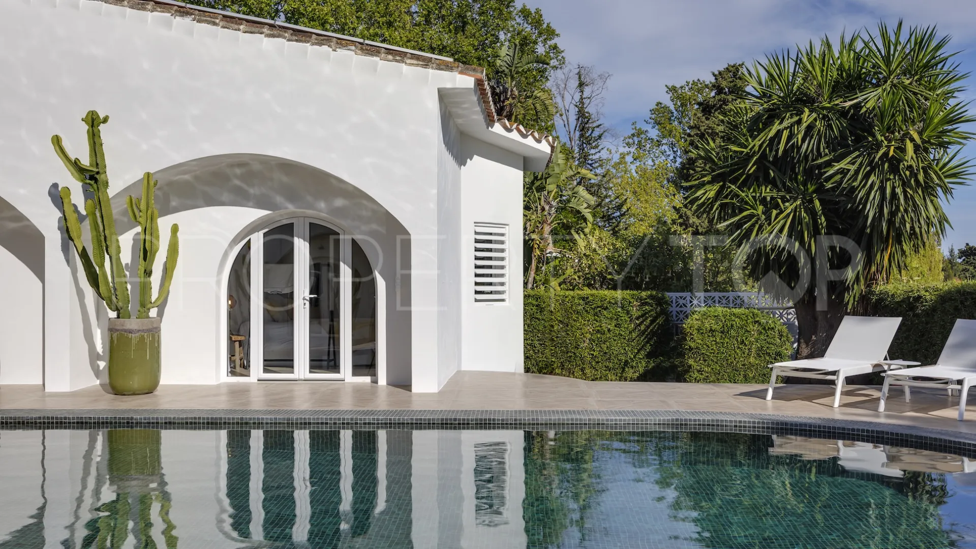 Villa en venta en Guadalmina Alta de 5 dormitorios