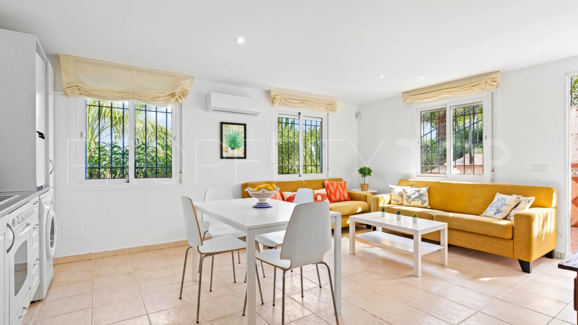 5 bedrooms villa for sale in Torrenueva