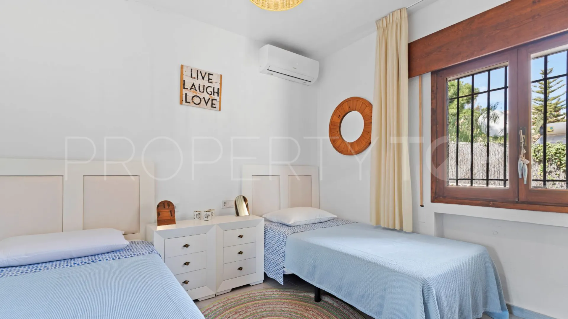 5 bedrooms villa for sale in Torrenueva