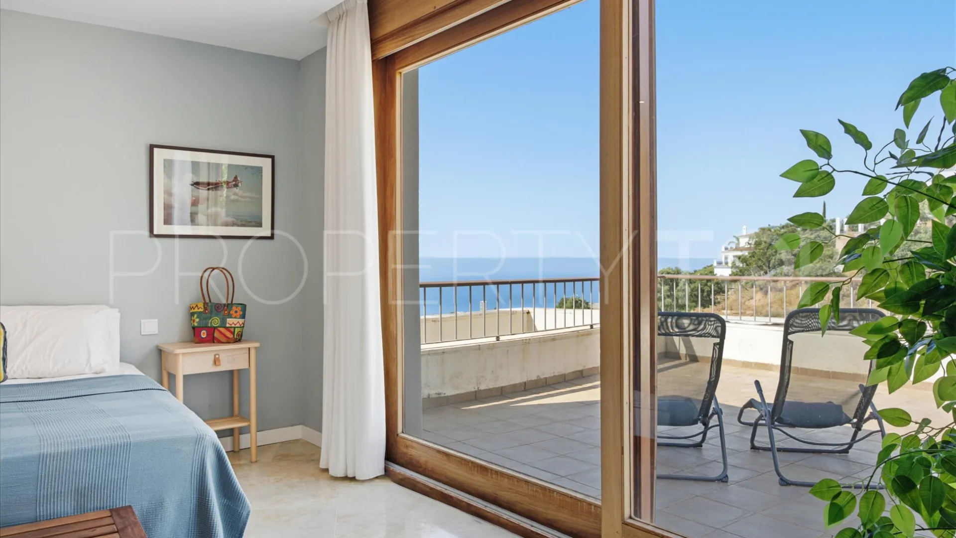 For sale penthouse in Los Altos de los Monteros