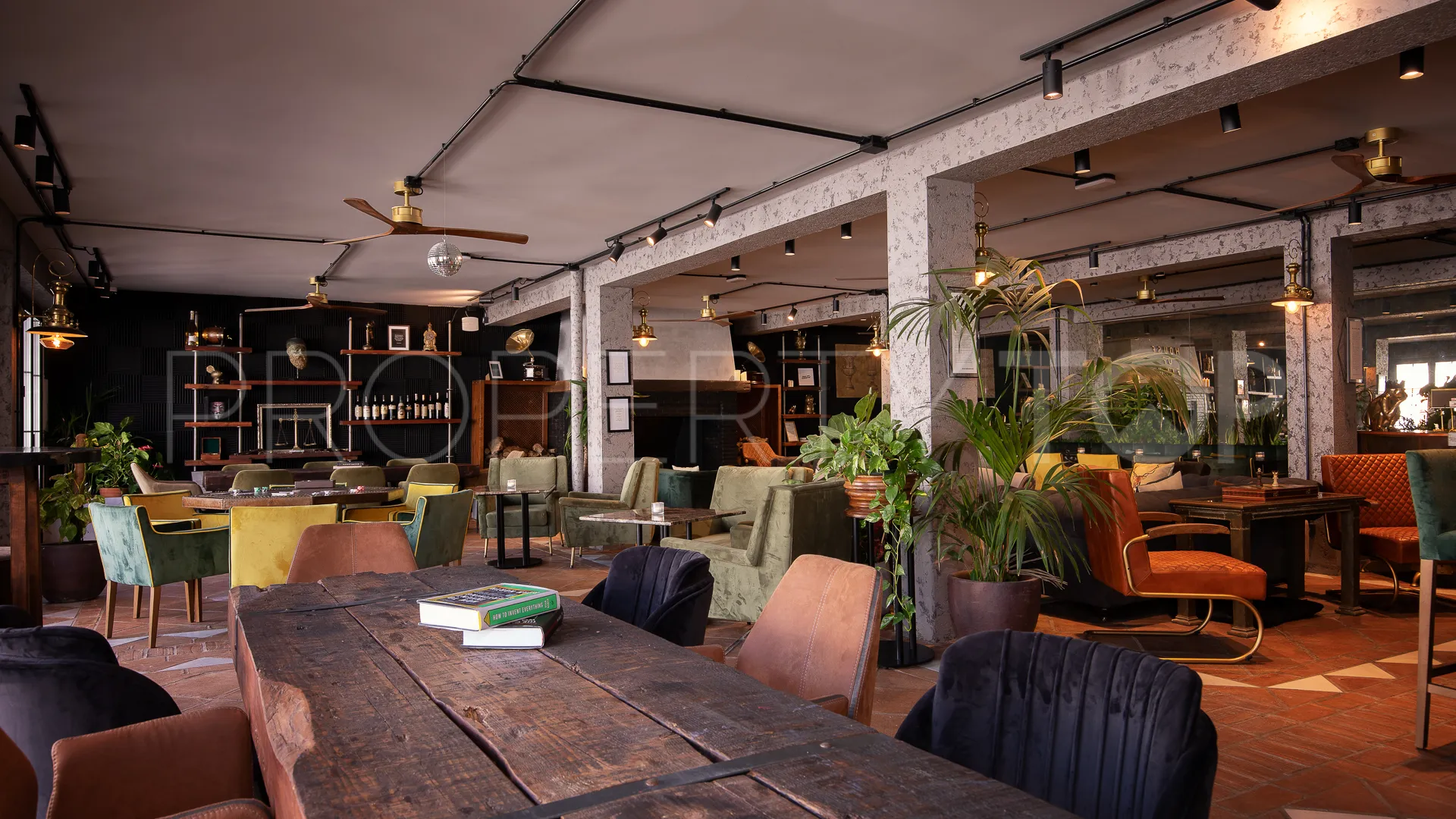 For sale commercial premises in Benahavis