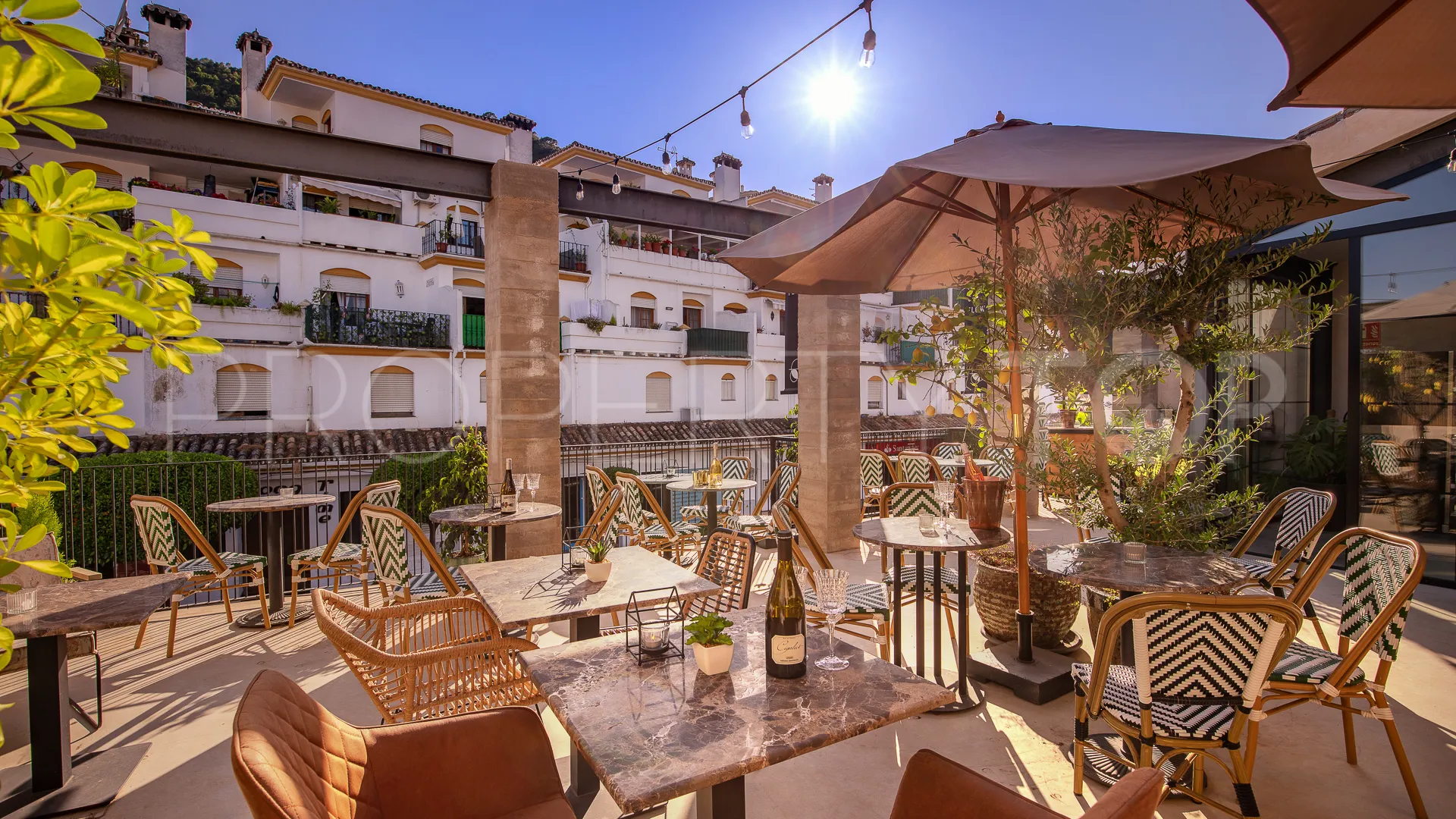 For sale commercial premises in Benahavis
