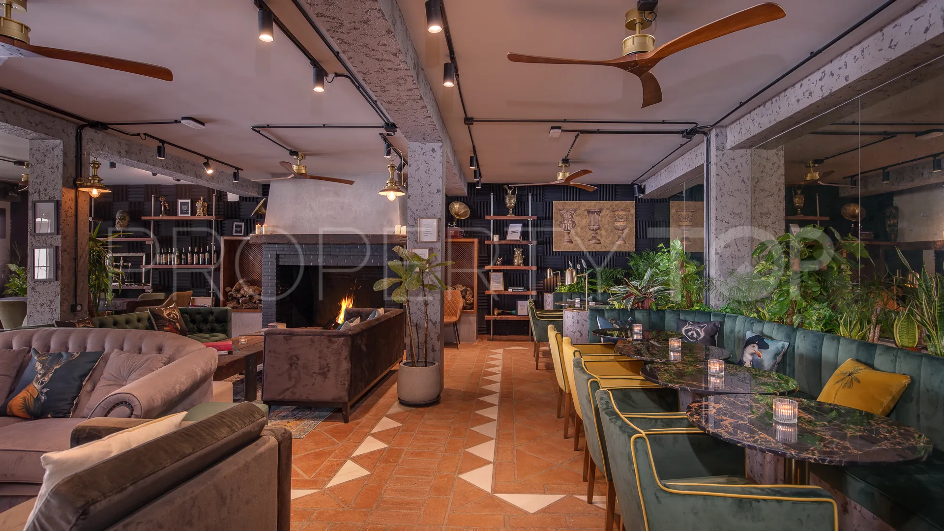 For sale commercial premises in Benahavis