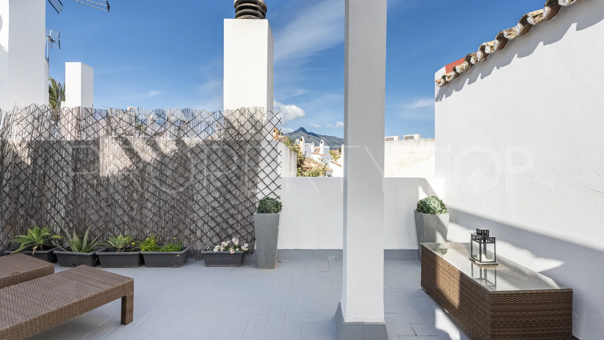 2 bedrooms Nueva Andalucia town house for sale