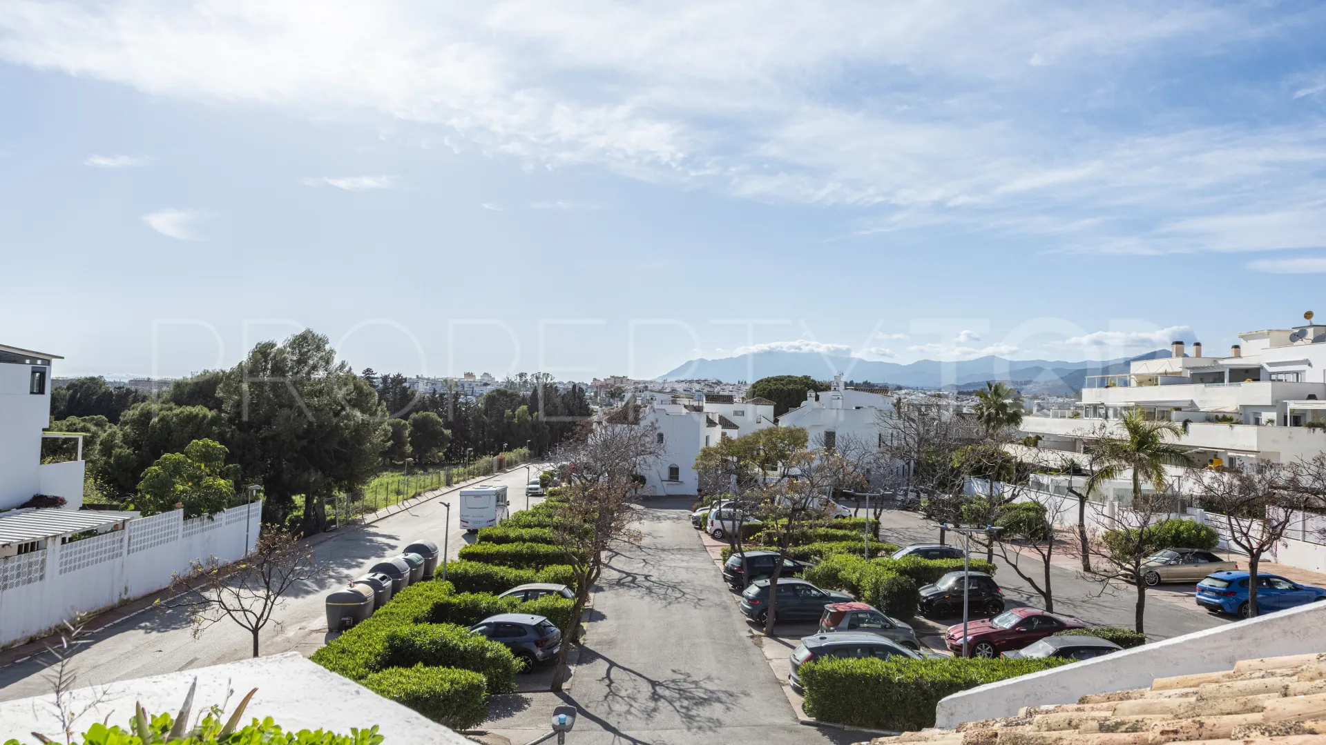 2 bedrooms Nueva Andalucia town house for sale