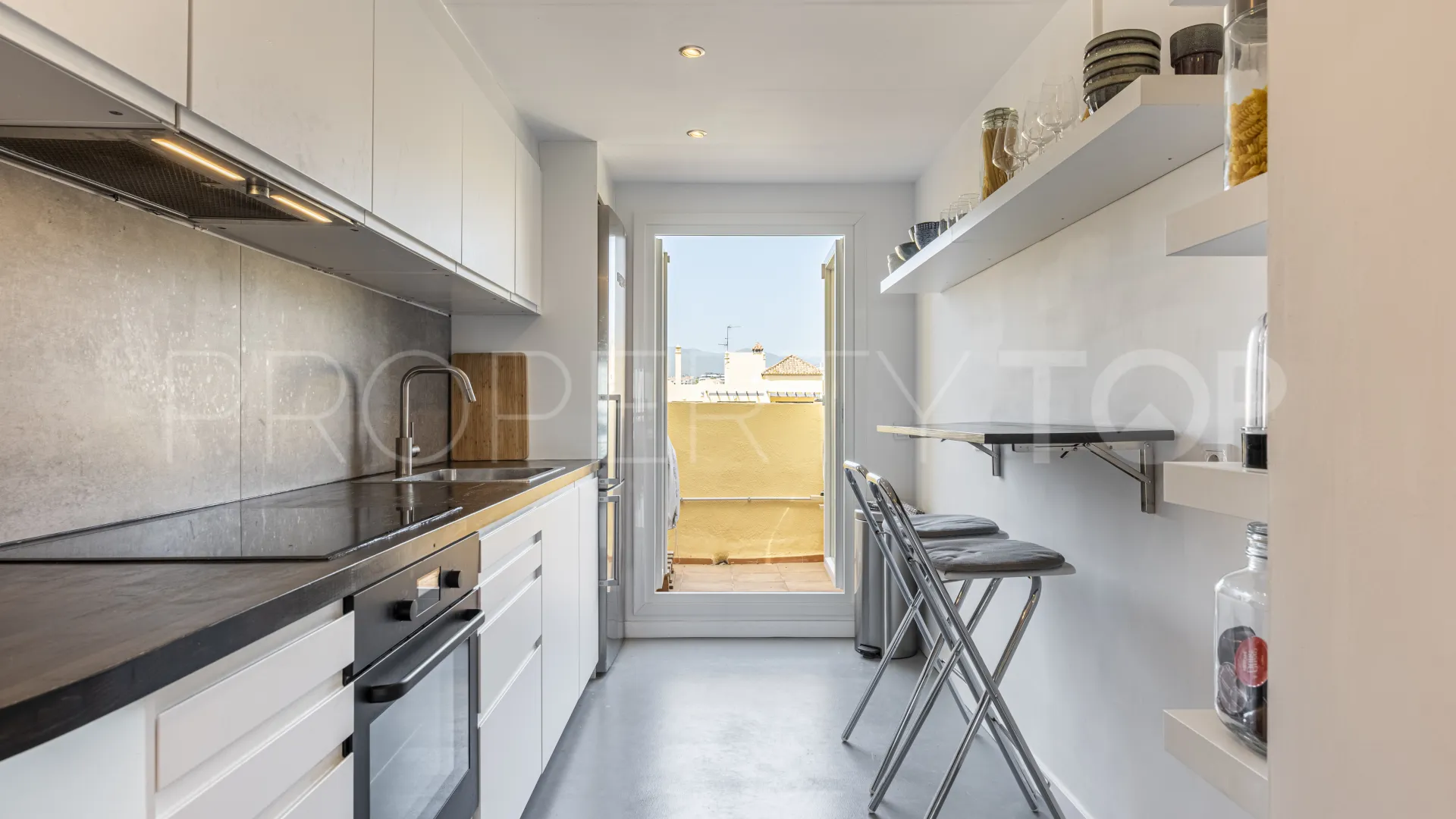 Selwo apartment for sale