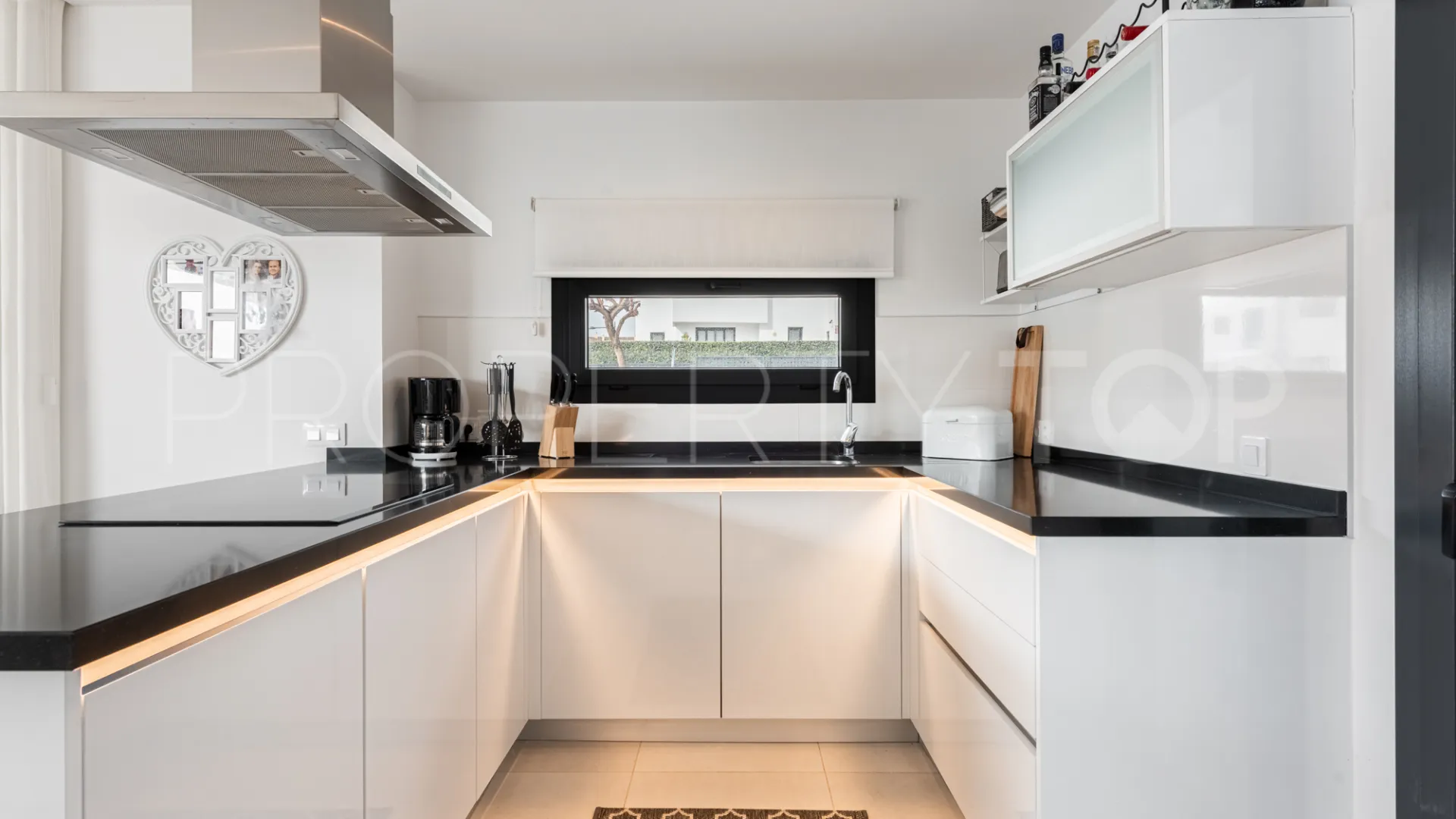 Adosado a la venta con 3 dormitorios en Bel Air