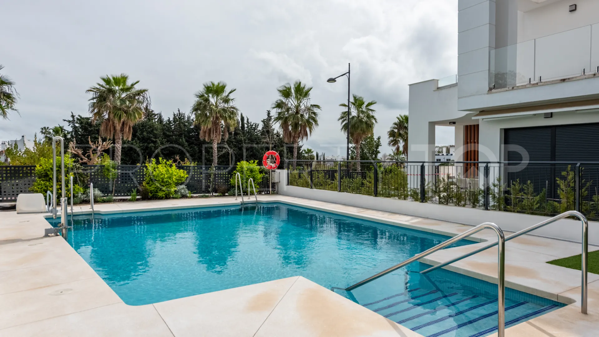 Adosado a la venta con 3 dormitorios en Bel Air