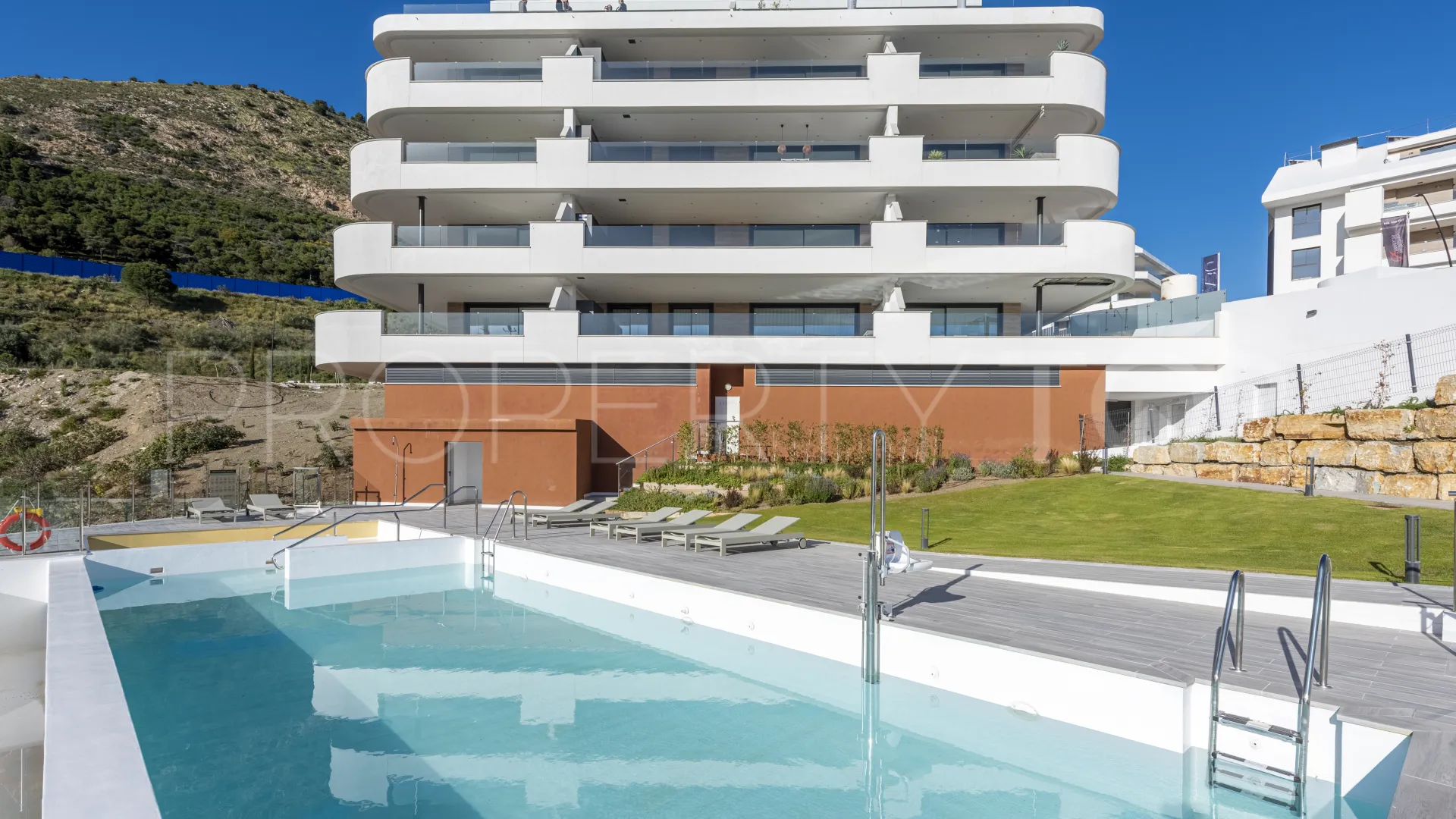 For sale El Higueron apartment with 3 bedrooms
