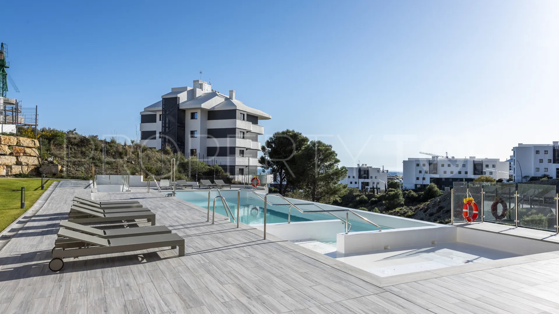 For sale El Higueron apartment with 3 bedrooms