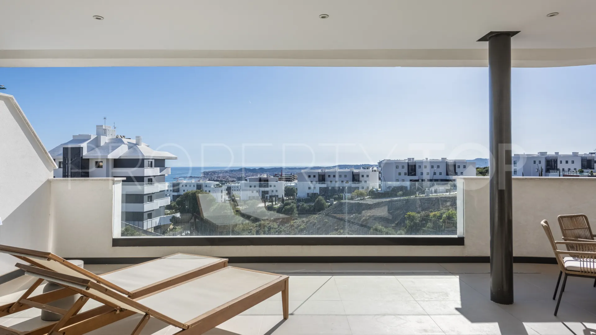 For sale El Higueron apartment with 3 bedrooms