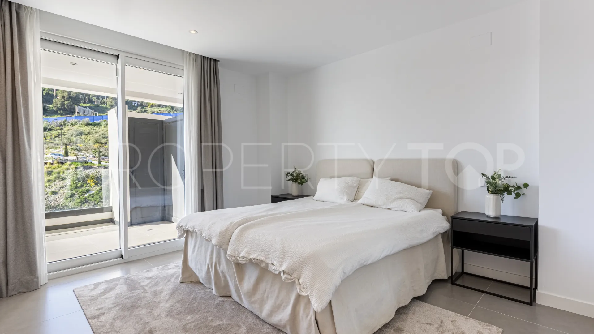 For sale El Higueron apartment with 3 bedrooms