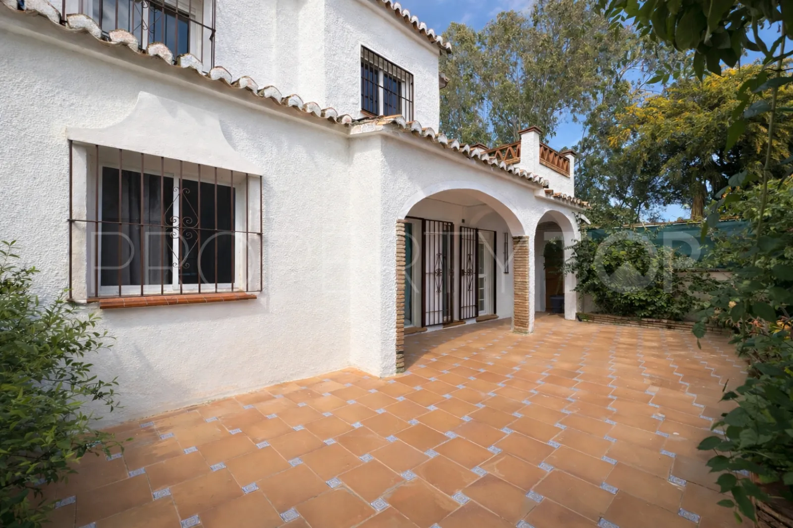 Semi detached house for sale in Calahonda