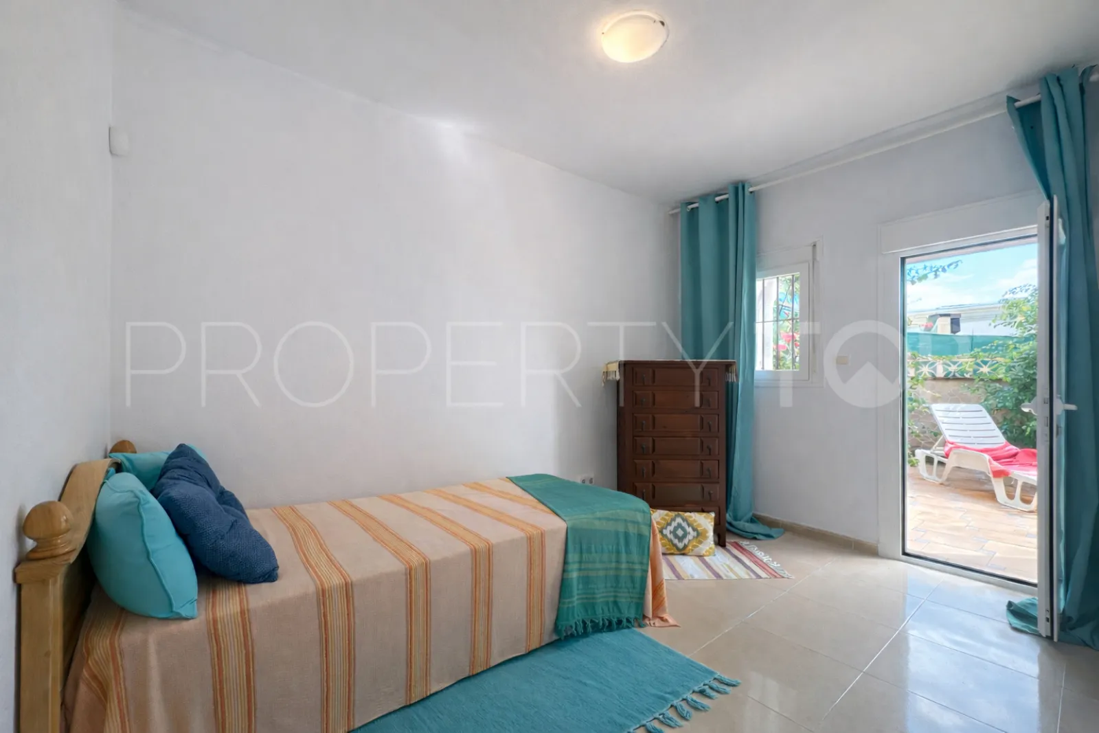 Semi detached house for sale in Calahonda