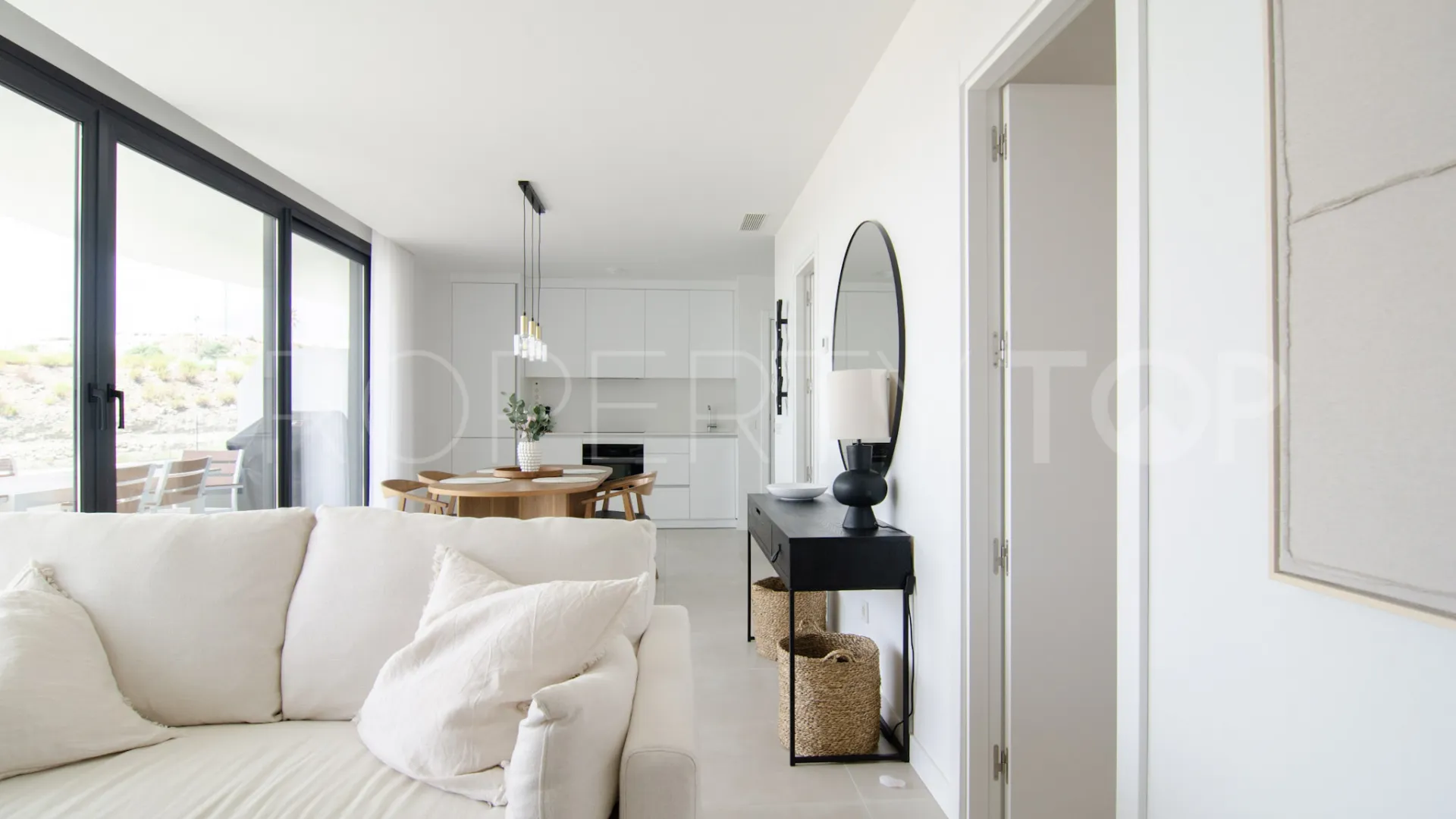 2 bedrooms apartment in Reserva del Higuerón for sale