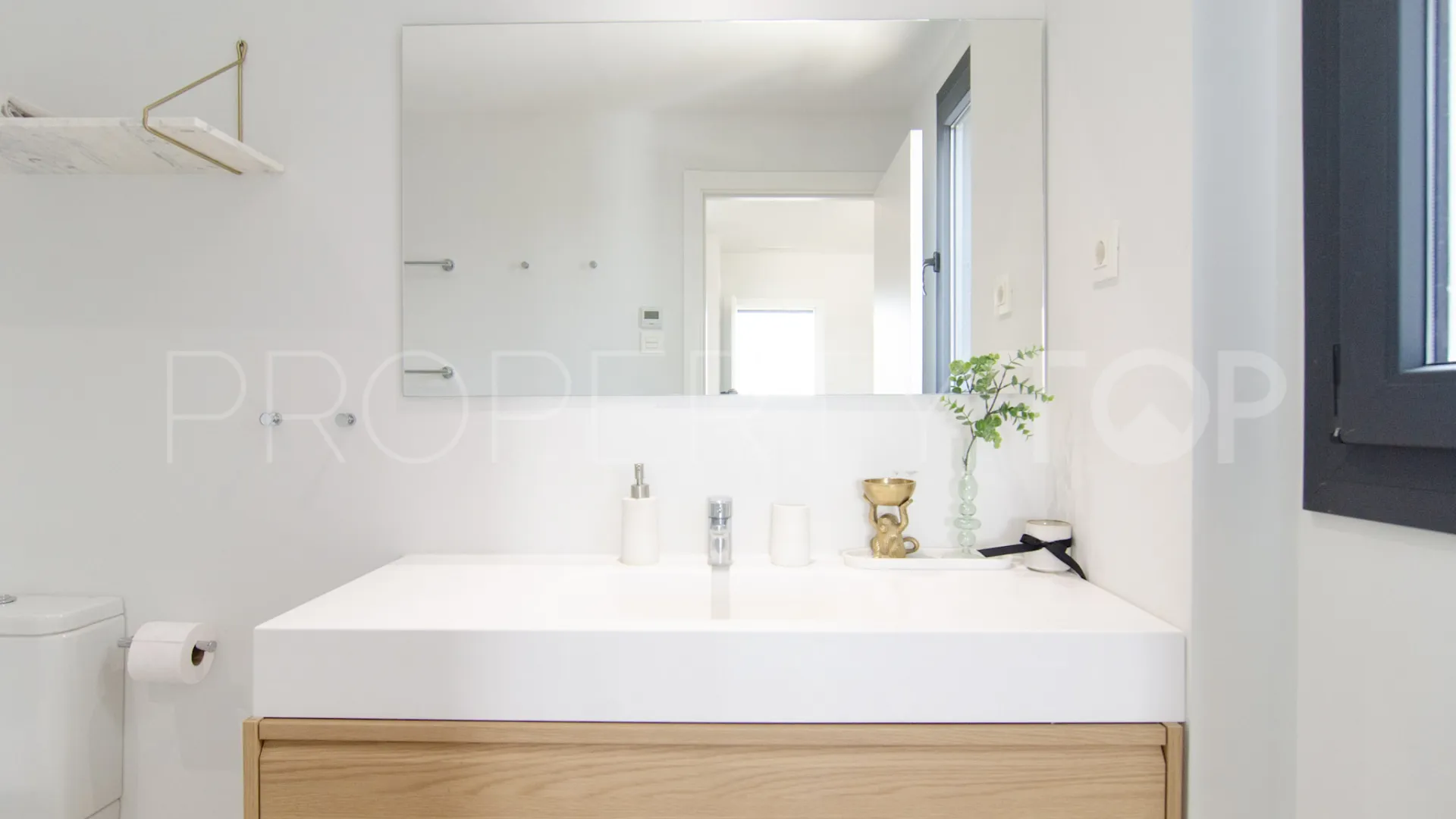 2 bedrooms apartment in Reserva del Higuerón for sale