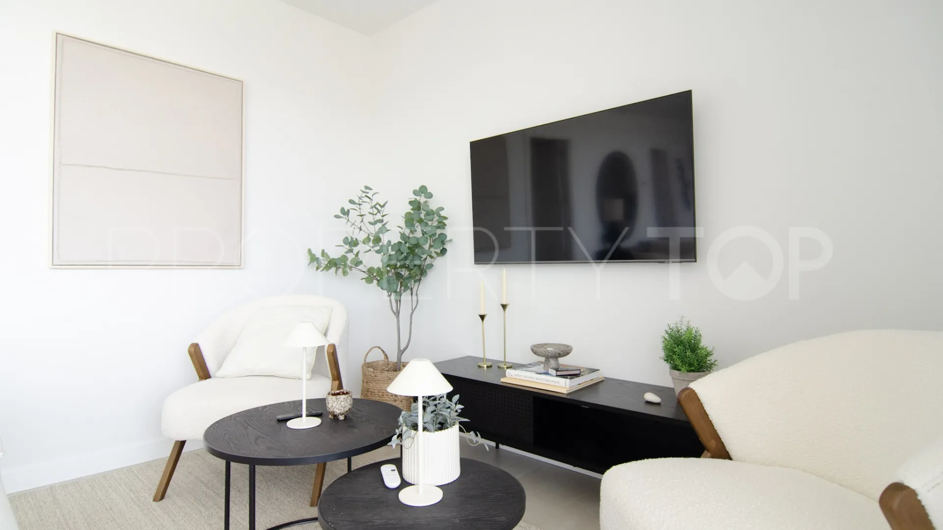 2 bedrooms apartment in Reserva del Higuerón for sale