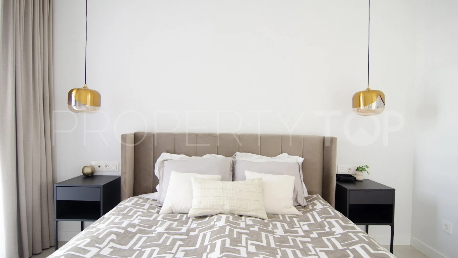2 bedrooms apartment in Reserva del Higuerón for sale
