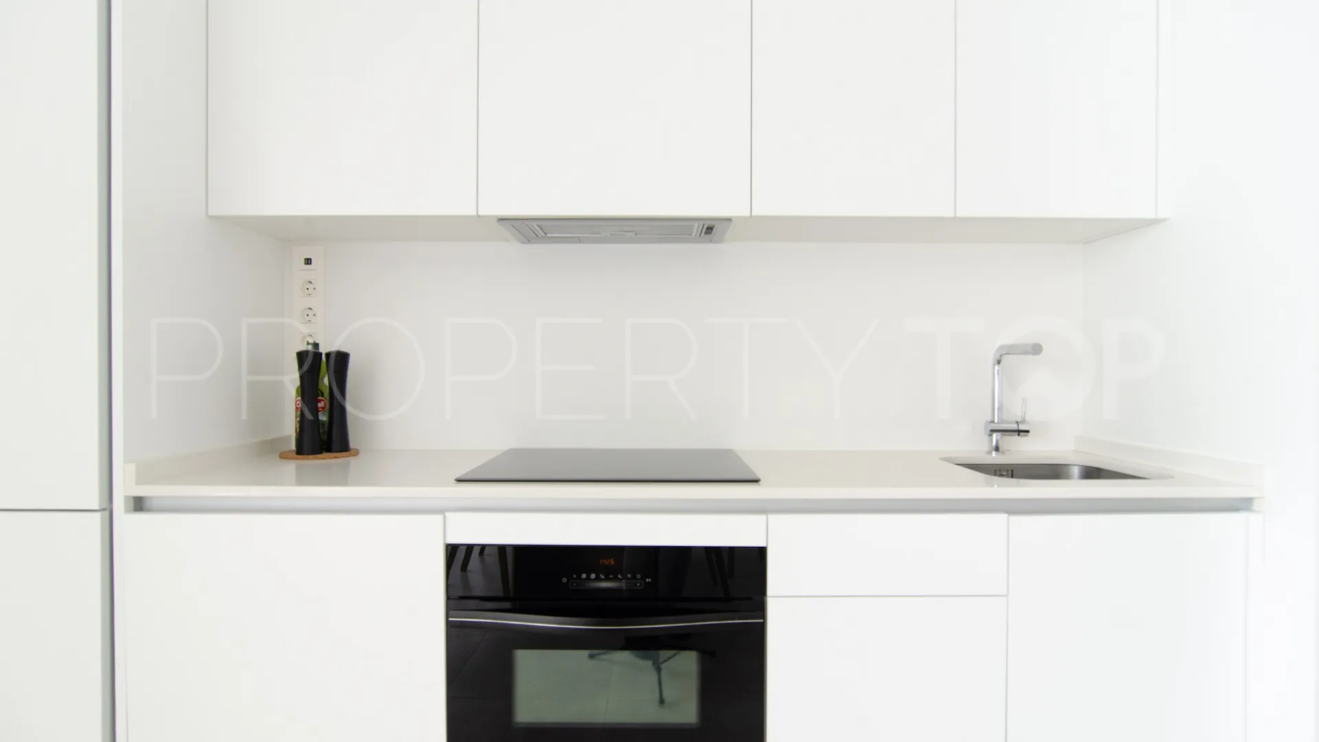 2 bedrooms apartment in Reserva del Higuerón for sale