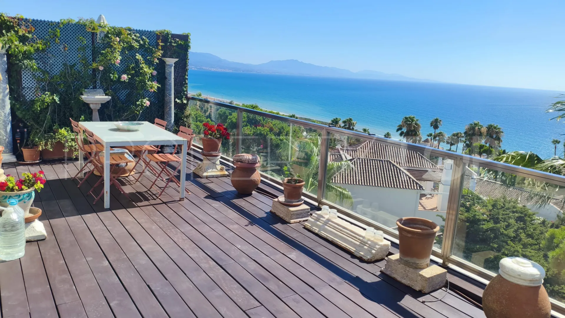 Buy Bahia de las Rocas penthouse with 3 bedrooms