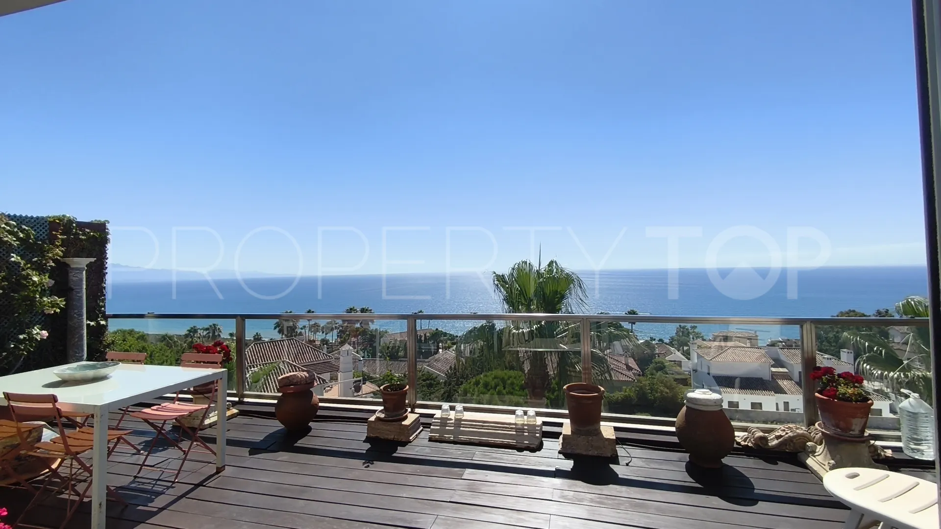 Buy Bahia de las Rocas penthouse with 3 bedrooms