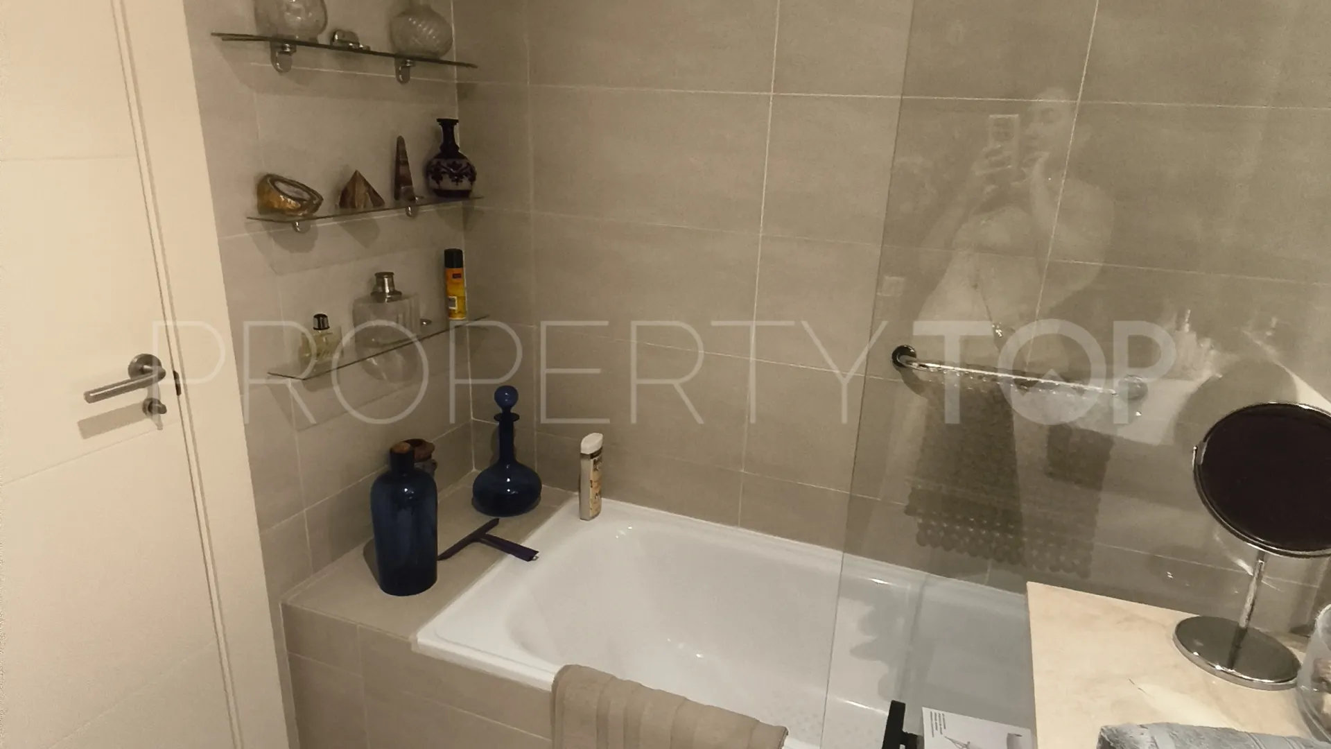 Buy Bahia de las Rocas penthouse with 3 bedrooms
