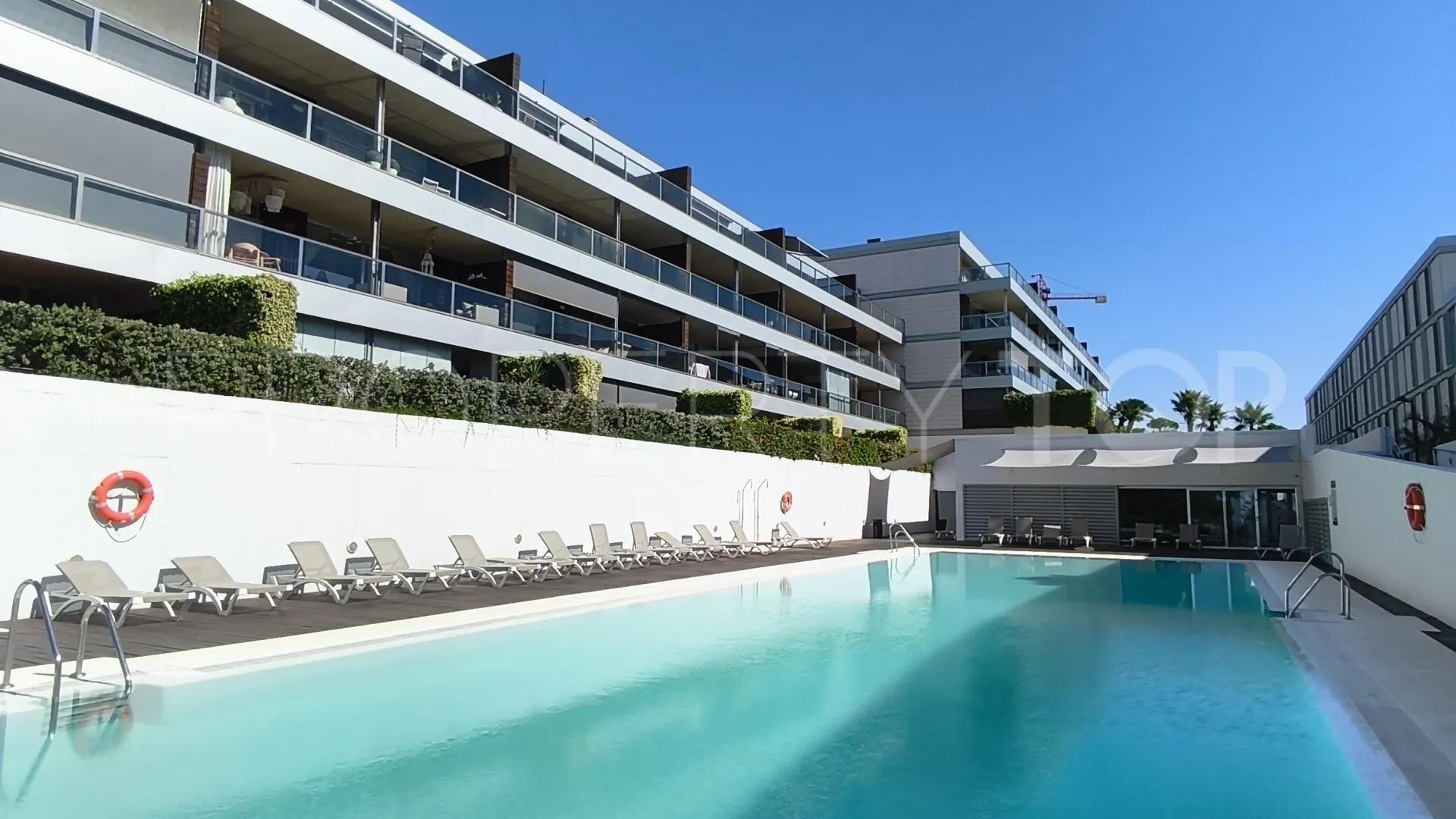 Buy Bahia de las Rocas penthouse with 3 bedrooms