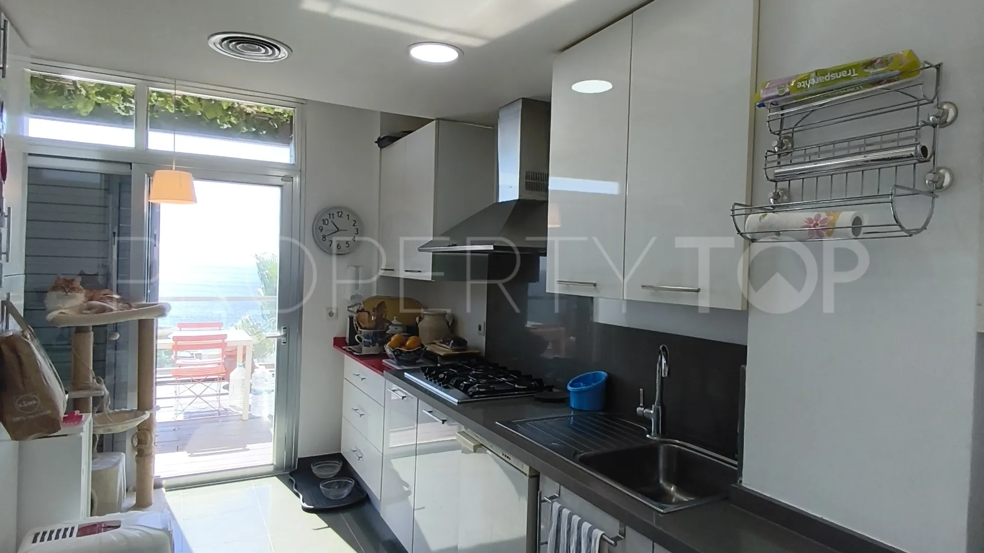Buy Bahia de las Rocas penthouse with 3 bedrooms