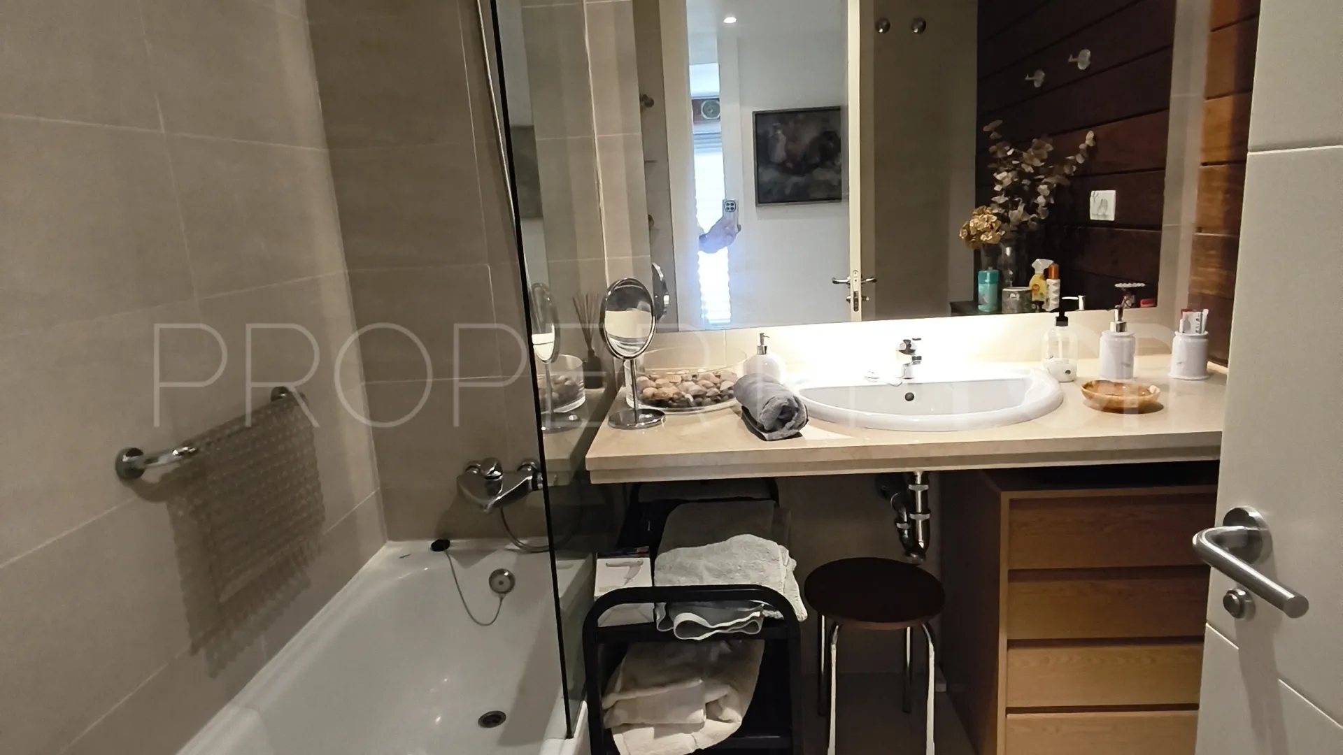 Buy Bahia de las Rocas penthouse with 3 bedrooms