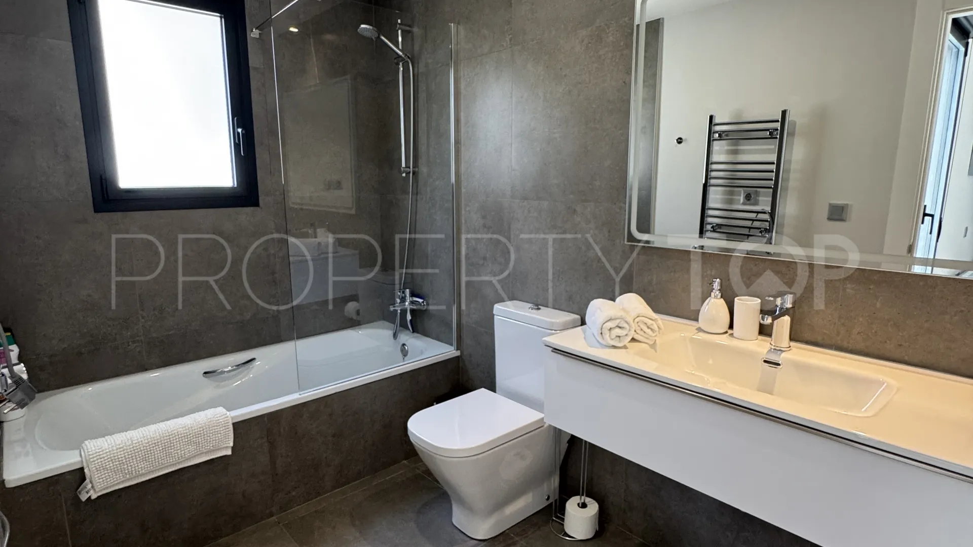 Apartment for sale in Manilva