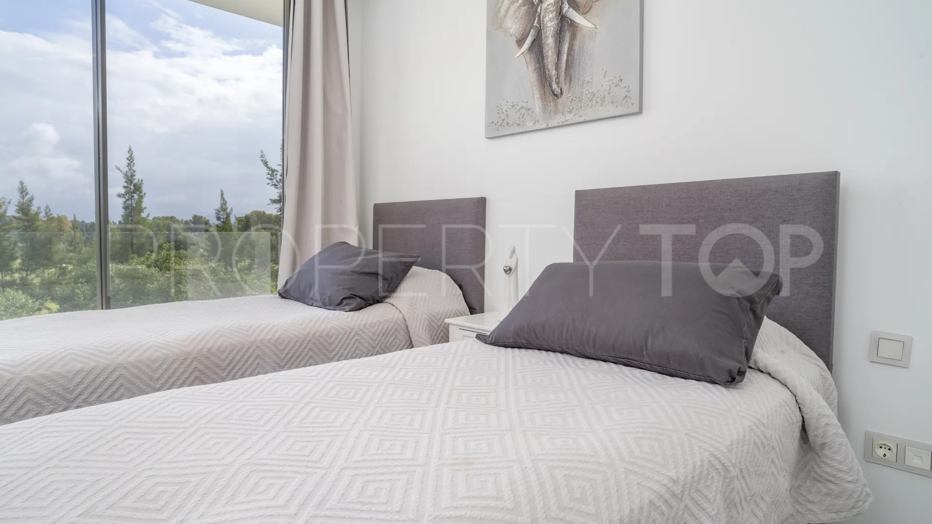 For sale Cataleya penthouse