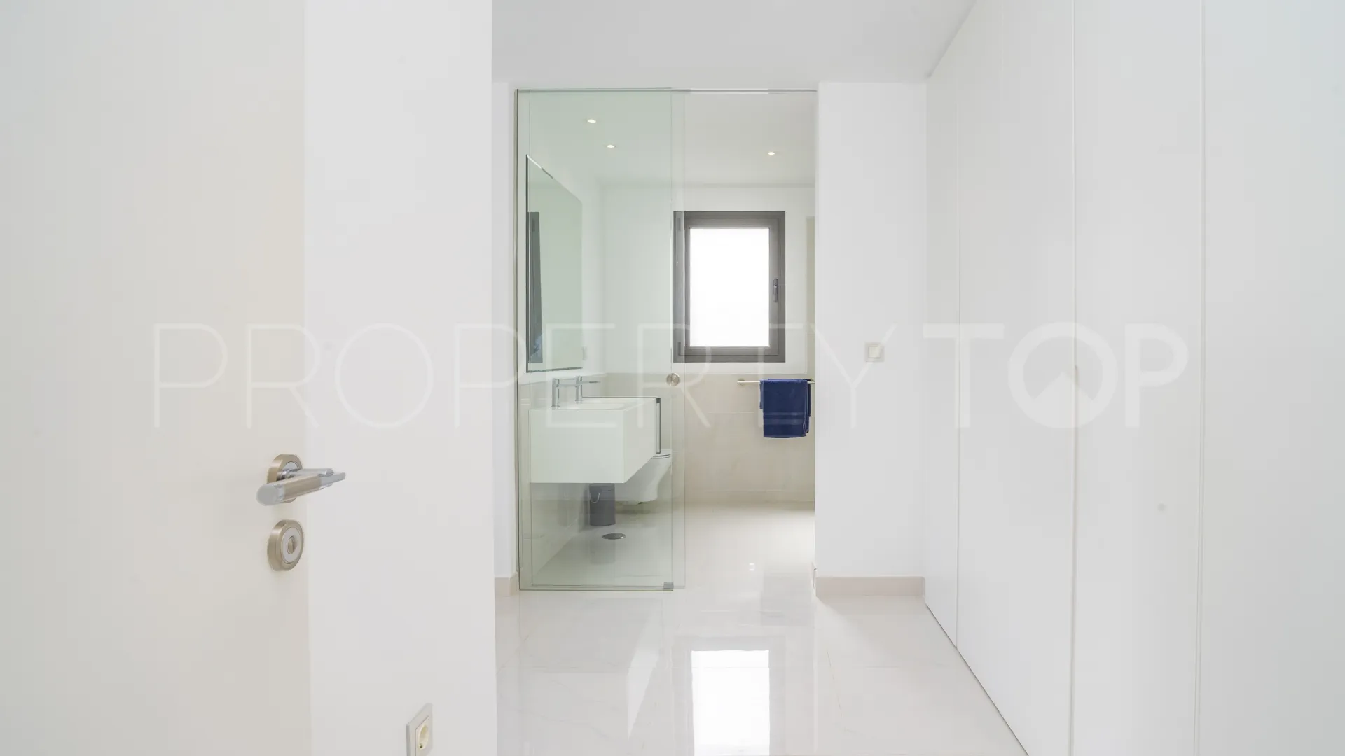 For sale Cataleya penthouse