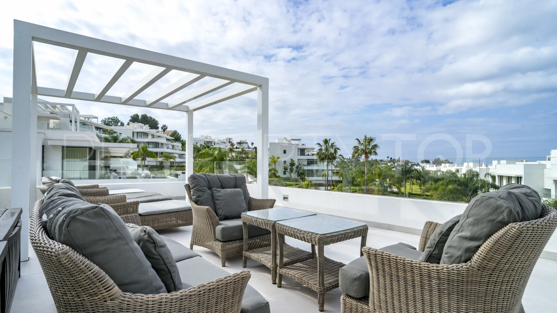 For sale Cataleya penthouse