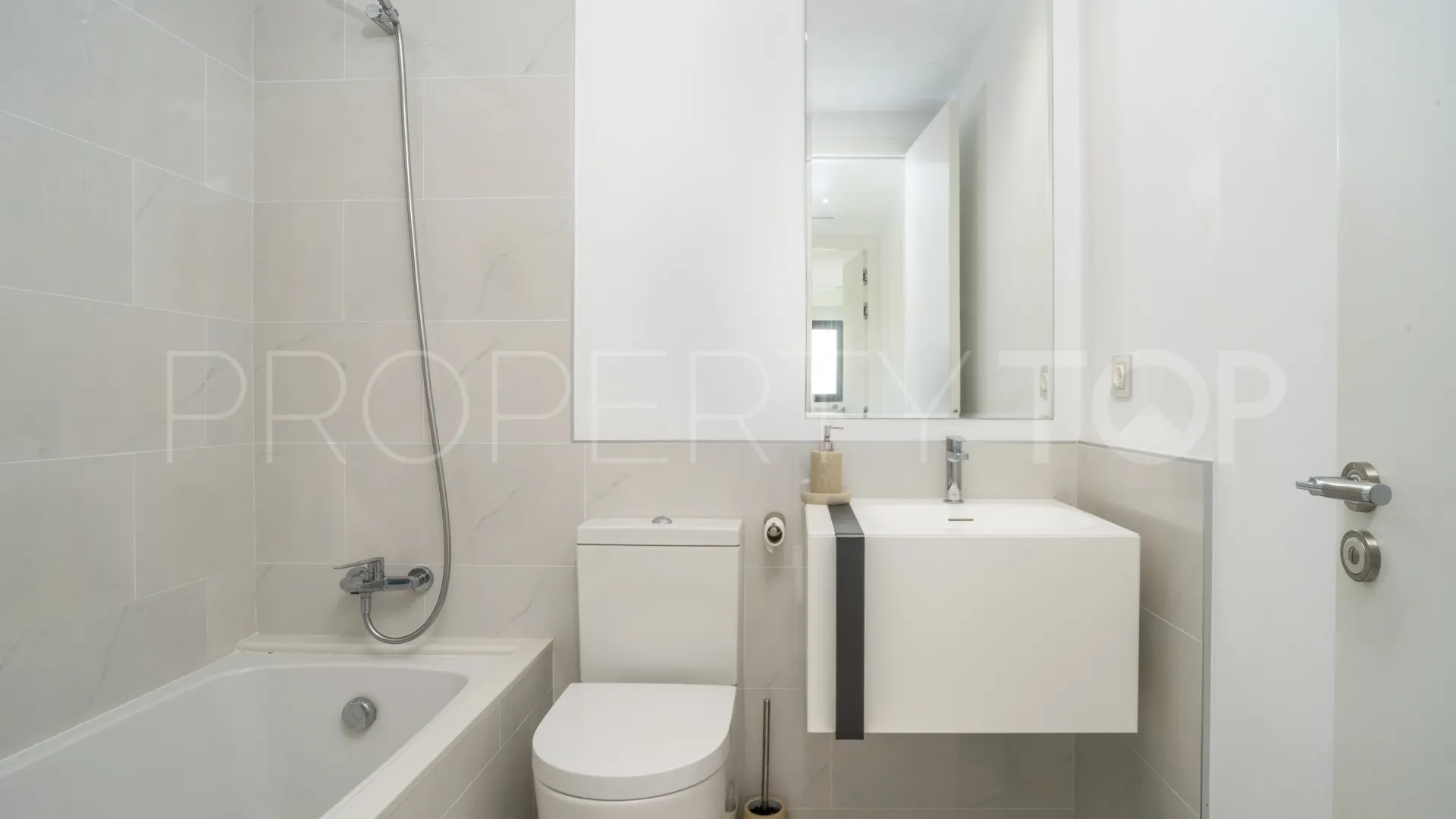 For sale Cataleya penthouse