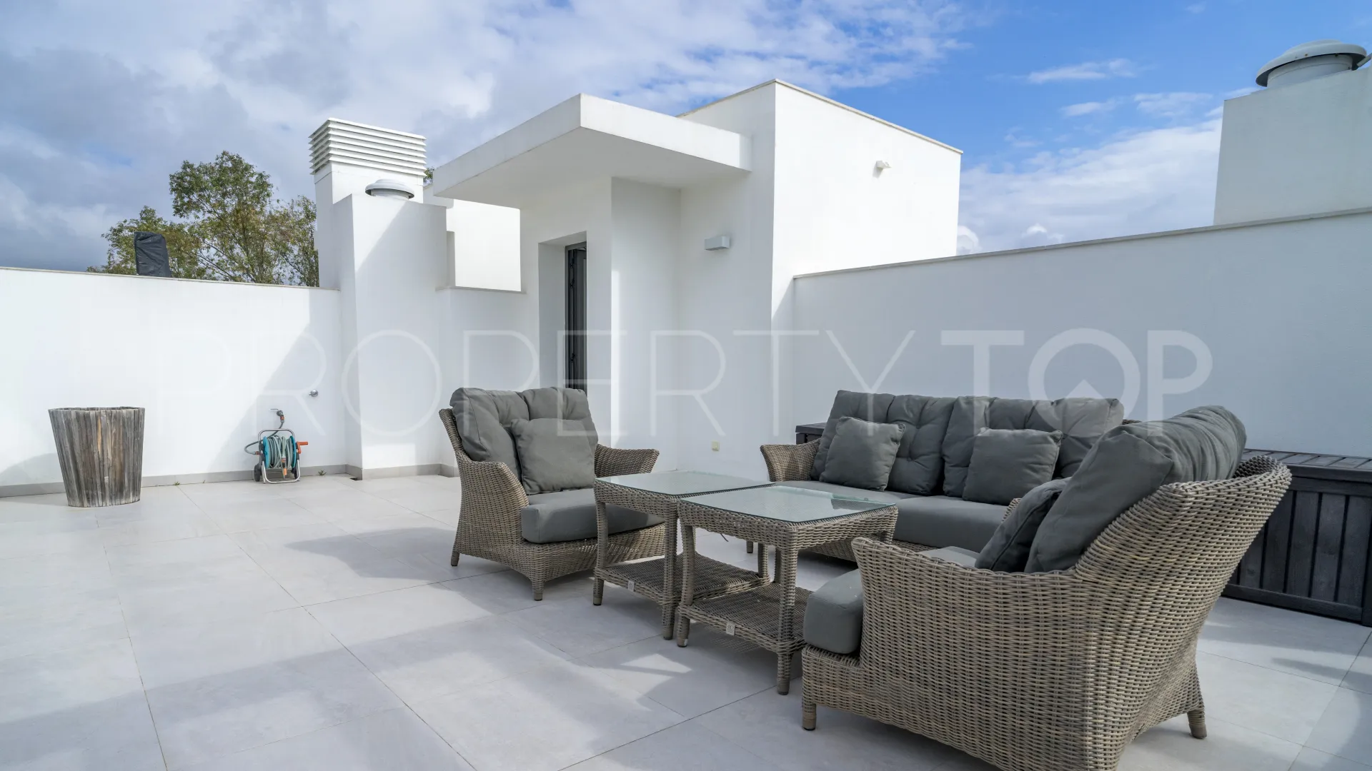 For sale Cataleya penthouse