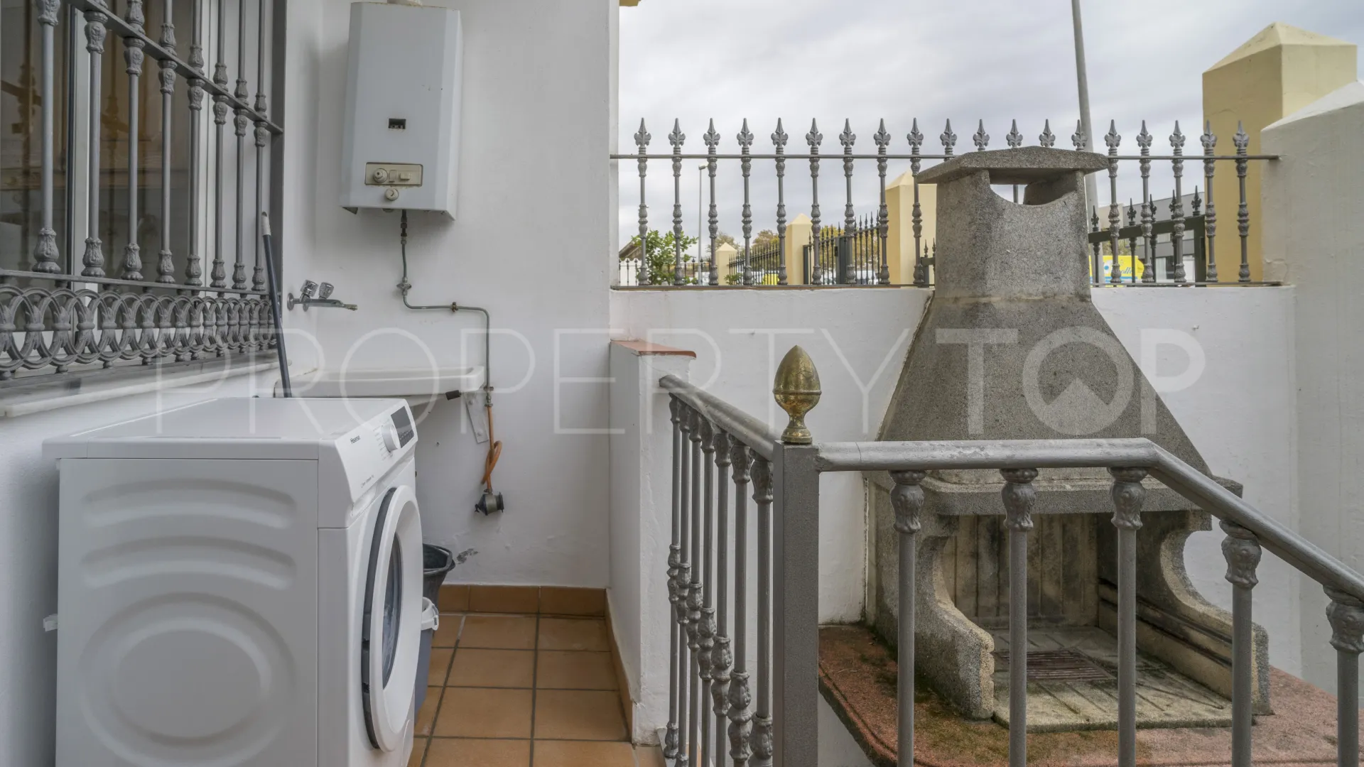 San Pedro de Alcantara 5 bedrooms semi detached house for sale