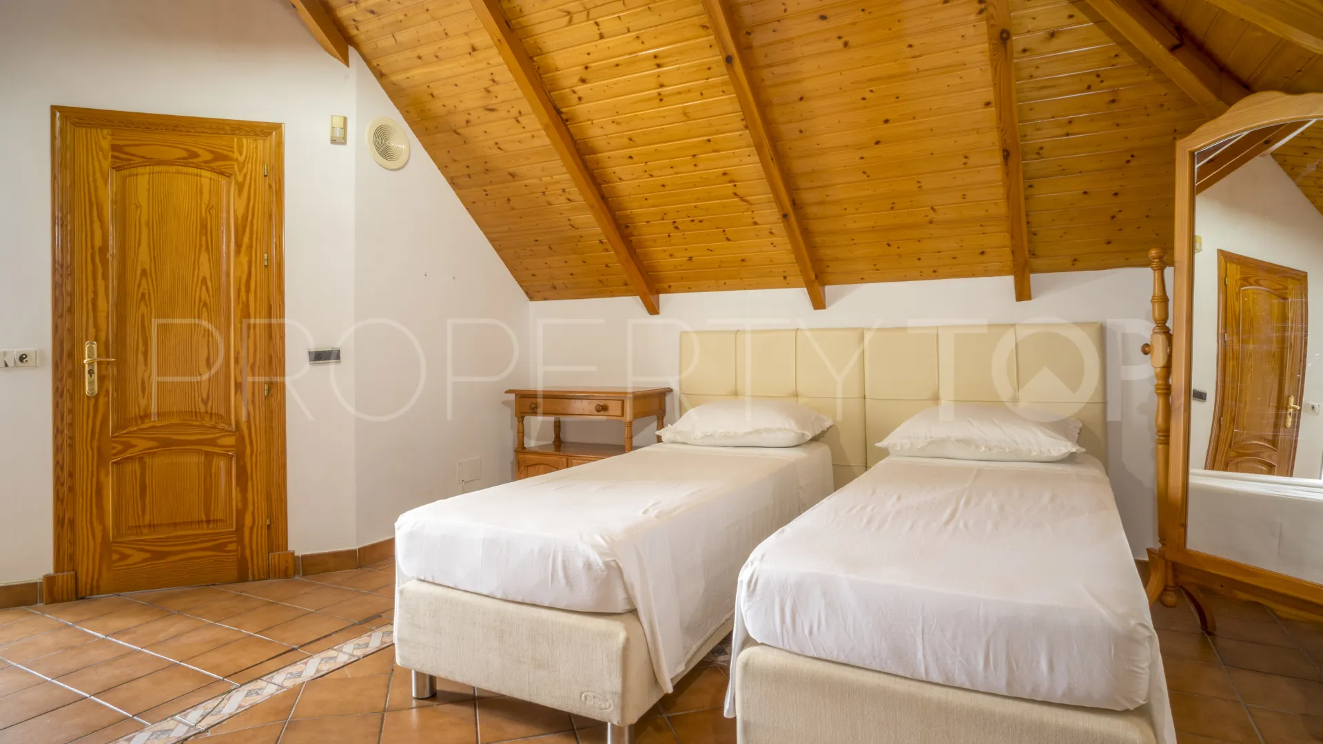 San Pedro de Alcantara 5 bedrooms semi detached house for sale
