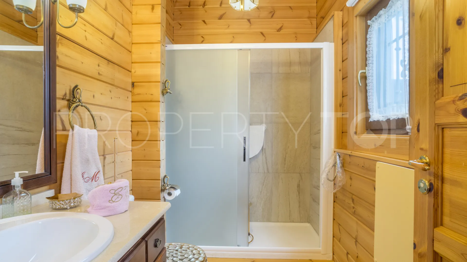 Chalet with 4 bedrooms for sale in Elviria