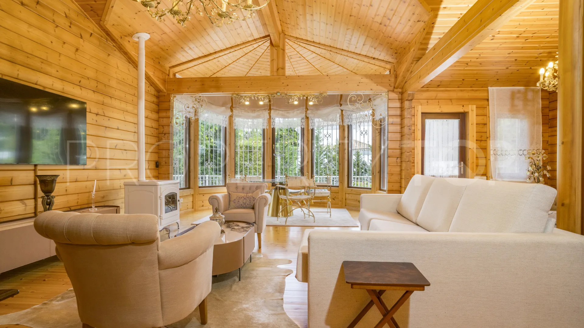 Chalet with 4 bedrooms for sale in Elviria