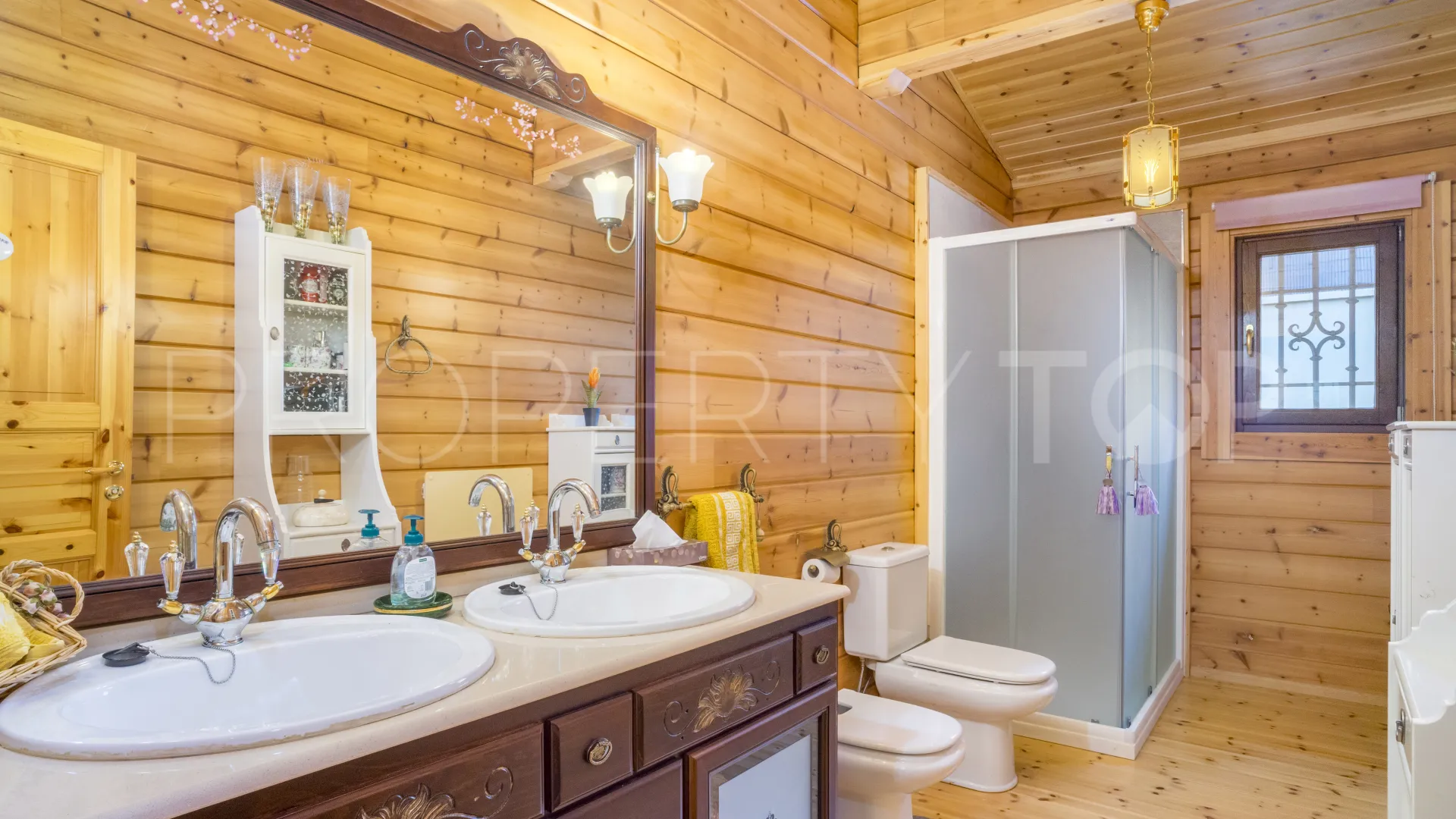 Chalet with 4 bedrooms for sale in Elviria