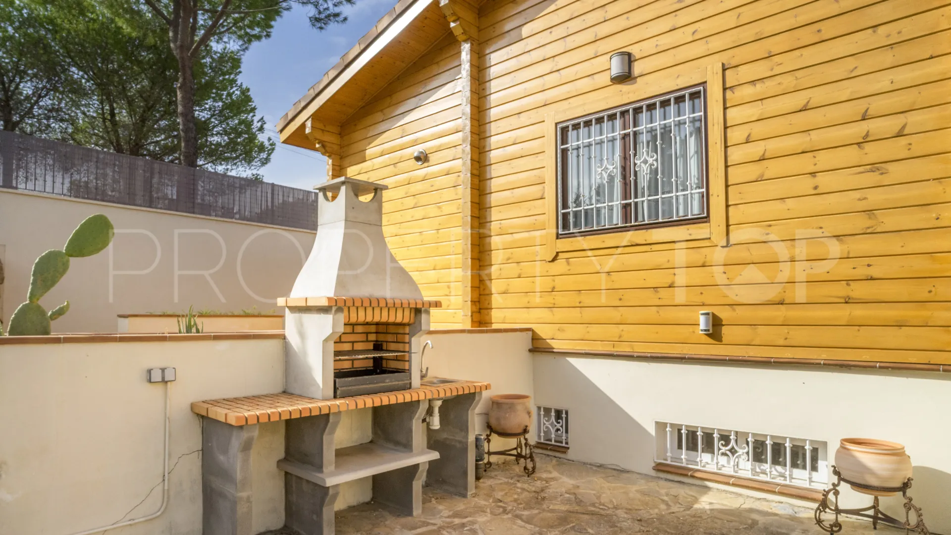 Chalet with 4 bedrooms for sale in Elviria
