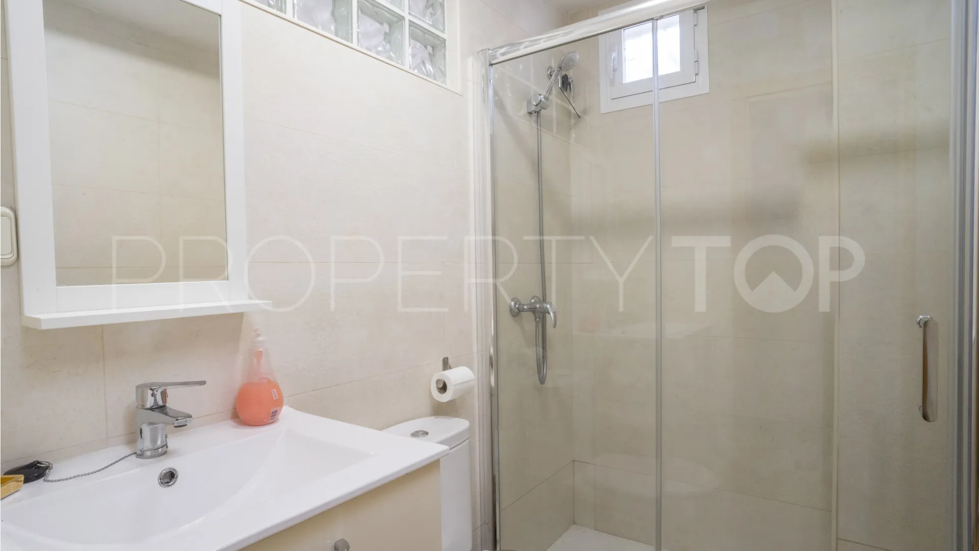 Chalet with 4 bedrooms for sale in Elviria
