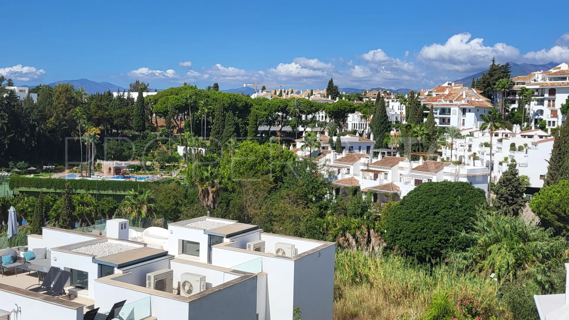 For sale 3 bedrooms town house in Marbella Golden Mile