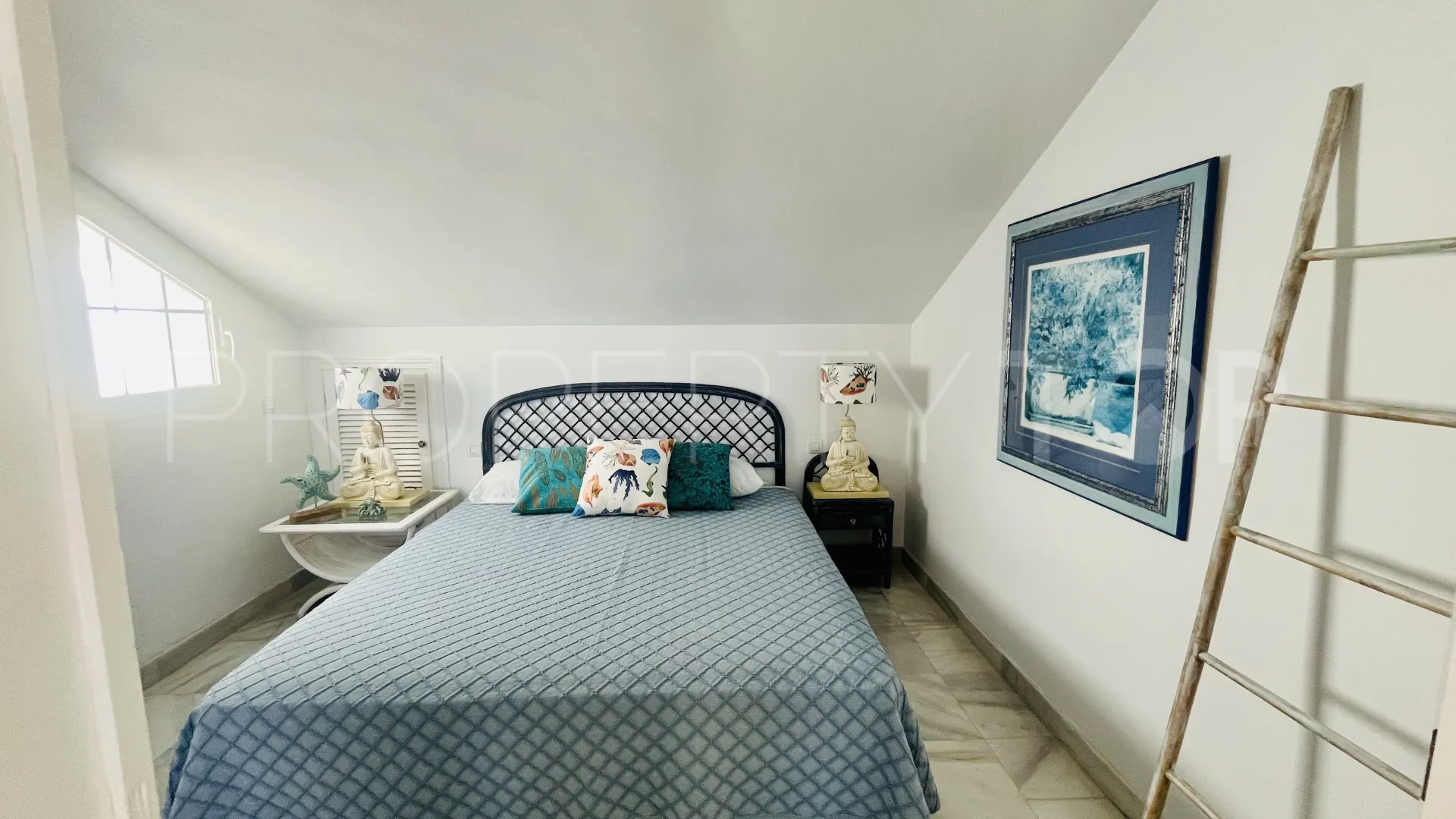 For sale 3 bedrooms town house in Marbella Golden Mile