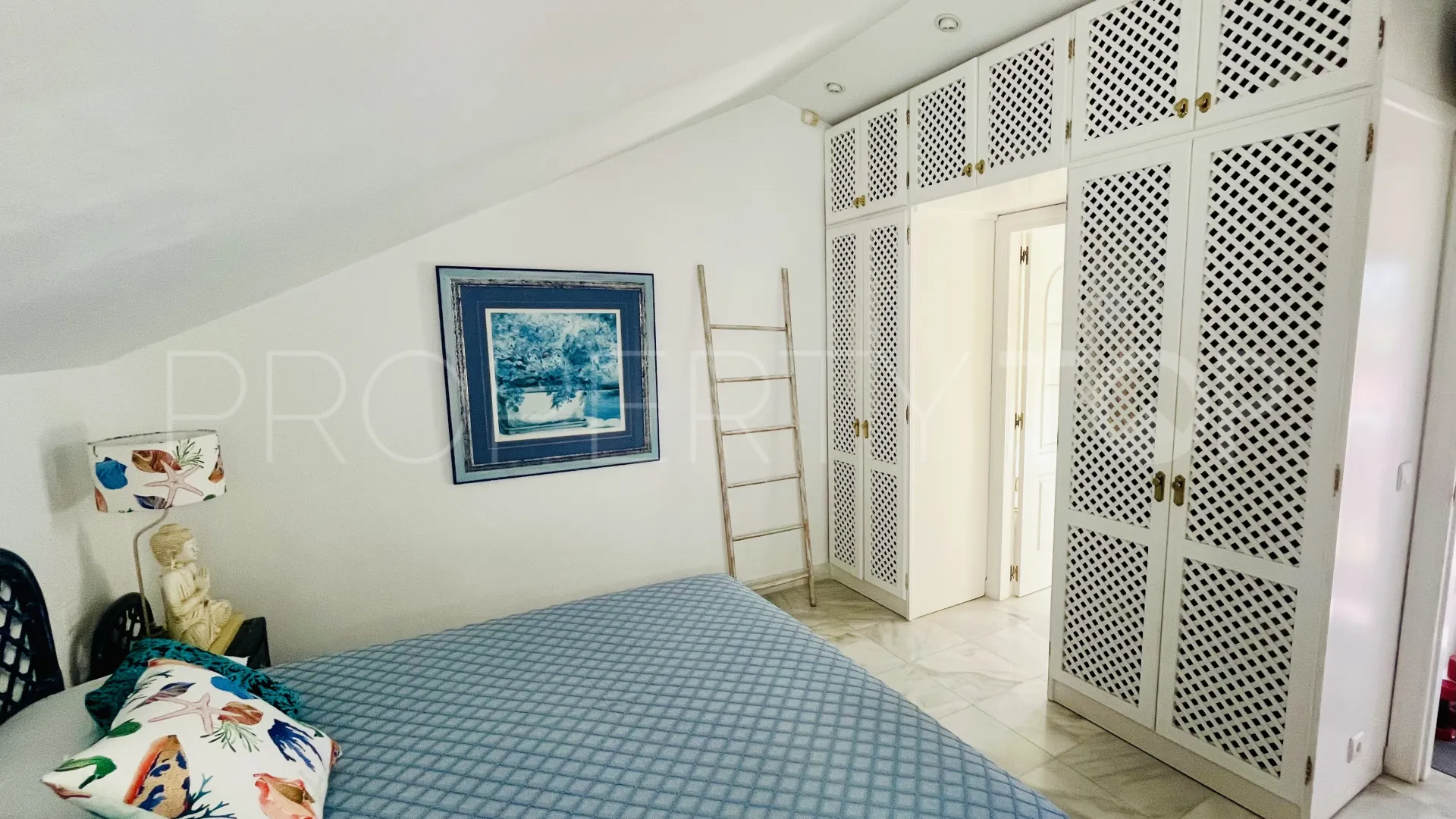 For sale 3 bedrooms town house in Marbella Golden Mile