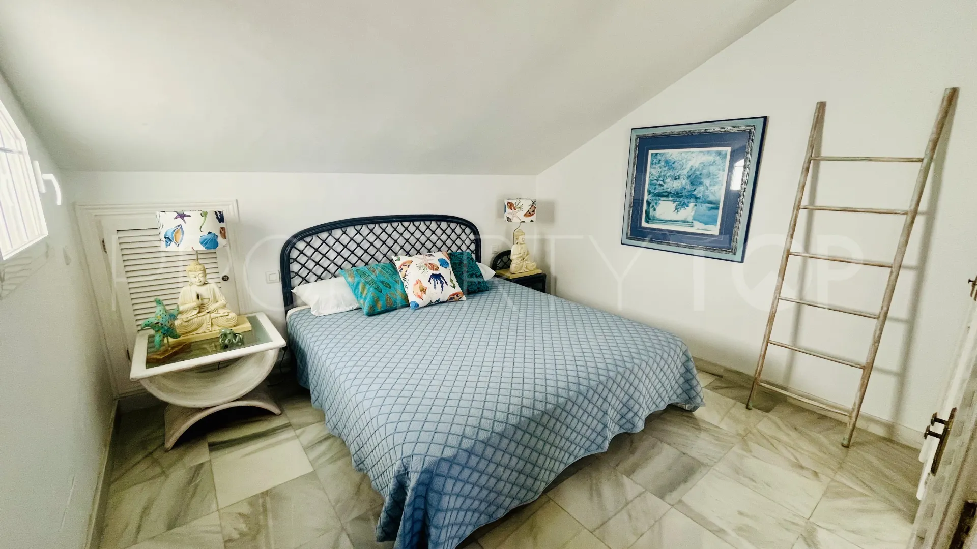 For sale 3 bedrooms town house in Marbella Golden Mile