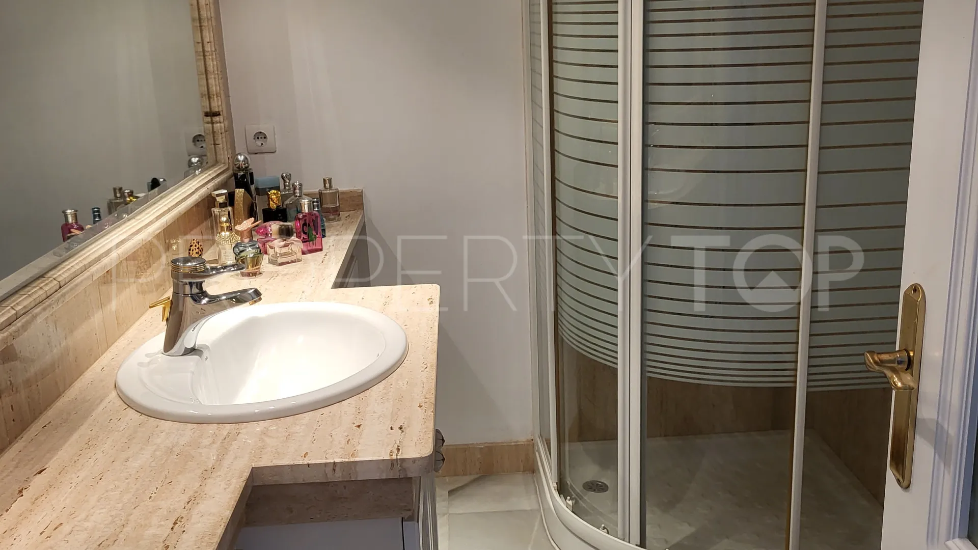 For sale 3 bedrooms town house in Marbella Golden Mile